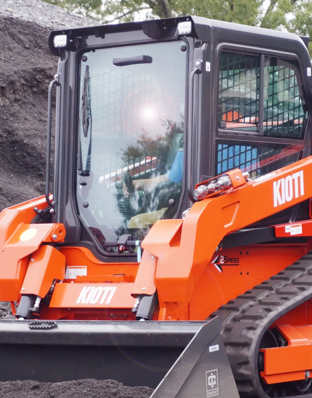 Kioti TL750 Skid Steer